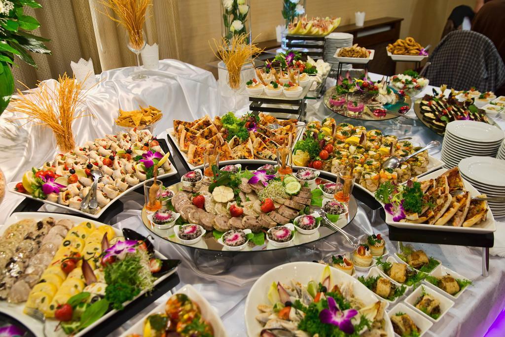 Hotel Novum & Spa Niepołomice Dış mekan fotoğraf