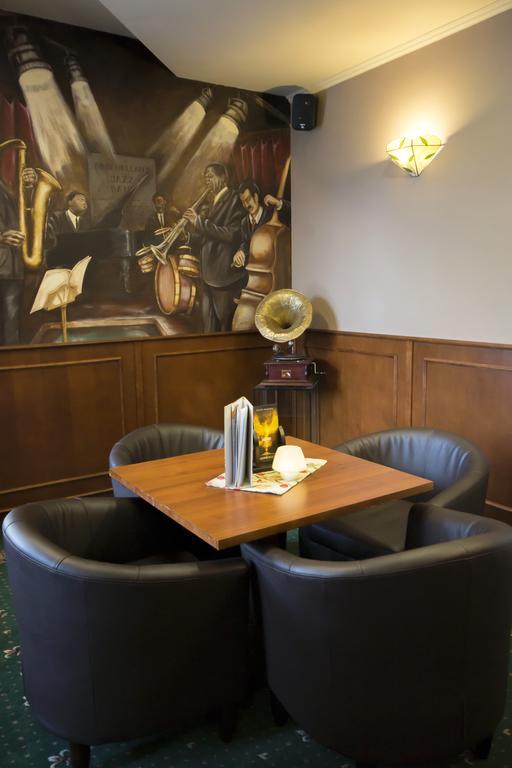 Hotel Novum & Spa Niepołomice Dış mekan fotoğraf