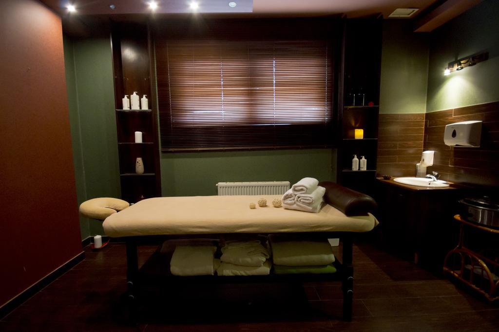 Hotel Novum & Spa Niepołomice Dış mekan fotoğraf