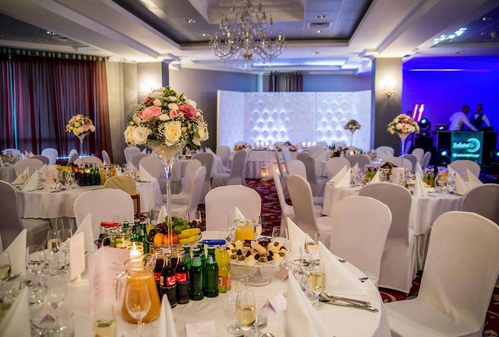 Hotel Novum & Spa Niepołomice Dış mekan fotoğraf